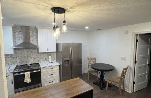 St. Pete Beach Condo | Beach Walk Paradise: Fully Furnished 1BR Condo Dogs Welcome