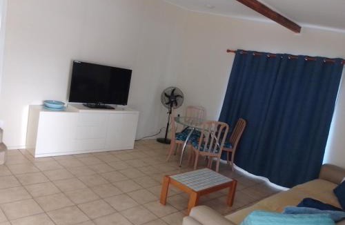 Traviston House | Beachcomber