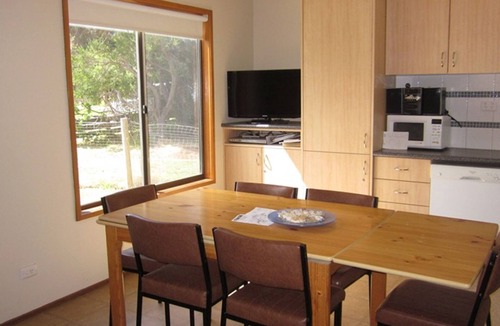 Smiths Beach House | Beachcomber Bliss the perfect family beach house.
