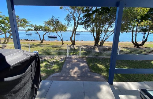 Traviston House | Beachcomber - Burrum Heads - Riverfront - 2BR - Pets Welcome