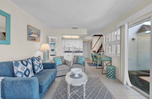 Holmes Beach Villa | Beachcomber. Hot tub swim spa and a 3 min walk to the beach