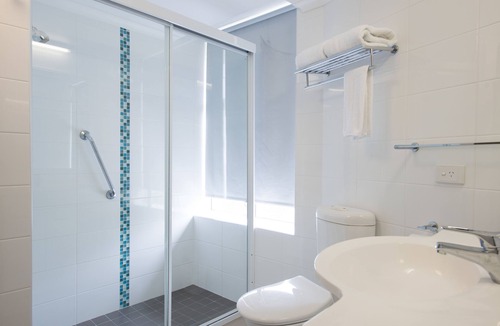 Coolangatta Hotel | Beachcomber International Resort