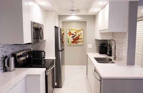 Longboat Key Condo | Beachcomber unit 305