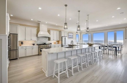 Ocean Drive House | Beachcomber 8 Bedroom LUXURY HOME - Pool, Theater Room, Game Room, Hot Tub