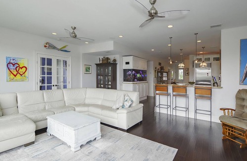 Pass-a-Grille House | Beaches are open! Come stay at theBeach!