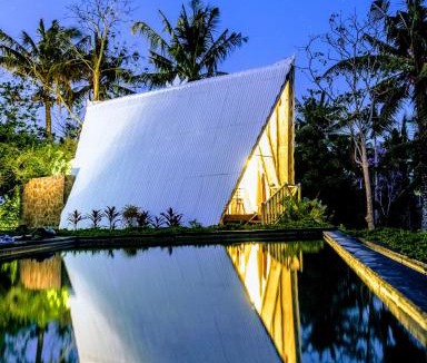 West Selemadeg House | Beachfields Bungalows