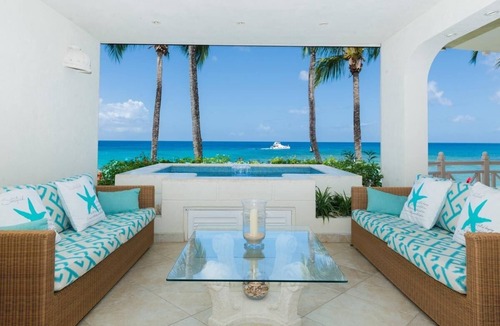 Lower Carlton Apartment | Beachfront 1-Bed with Spa Pool - Reeds House 9