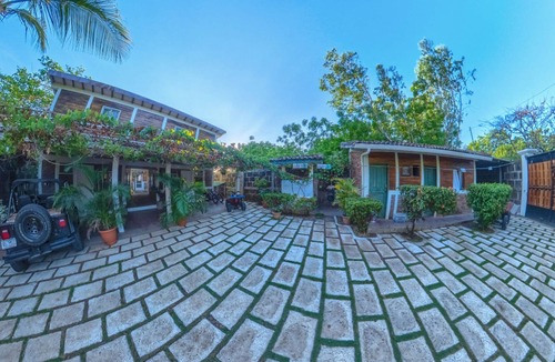 Pochomil House | Beachfront 1-of-a-kind House w AC Pool Wifi ATV