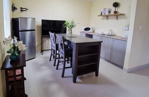 Tamuning Apartment | Beachfront 1BR - Unit 104 Ocean Villa