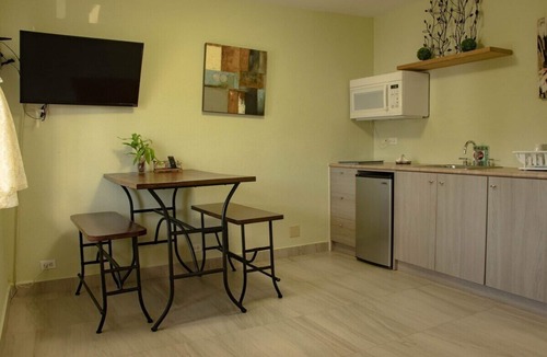Tamuning Apartment | Beachfront 1BR - Unit 202 Ocean Villa