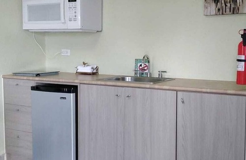 Tamuning Apartment | Beachfront 1BR - Unit 202 Ocean Villa
