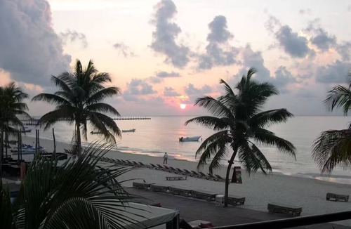 Downtown Condo | BEACHFRONT 2 Bd 2 Bath Condo, Discounted Rates with Ocean View at El Faro