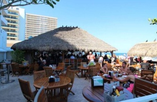 Galt Mile Condo | Beachfront 2-bedroom condo directly on the beach -last minute special rates