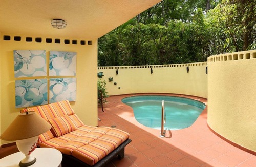 Folkestone Villa | Beachfront 2-bed Villa with Plunge Pool - Church Point 2