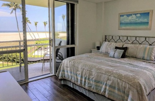 Marco Island Condo | Beachfront 2 BR Condo with Breathtaking Views