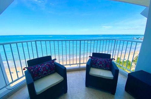 Isla Verde Apartment | Beachfront 2b/2b Isla Verde Walk 2 Eat Parking