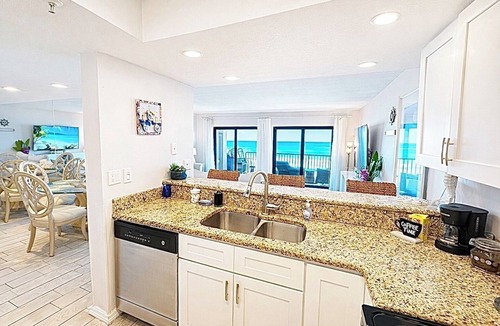Redington Shores Condo | Beachfront 2BR Condo. Ocean view. Quiet Small Building. No Crowds. Heated Pool.