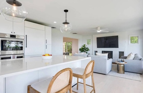 Hampton Bays Cottage | Beachfront 3-bedroom cottage on 1.2 private acres, just renovated!