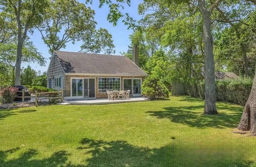 Hampton Bays Cottage | Beachfront 3-bedroom cottage on 1.2 private acres, just renovated!