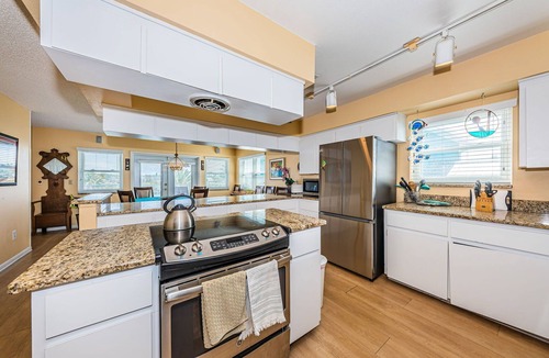 Indian Shores Villa | Beachfront 3 Bedroom 2 Bath Penthouse Indian Shores Florida With A Pool