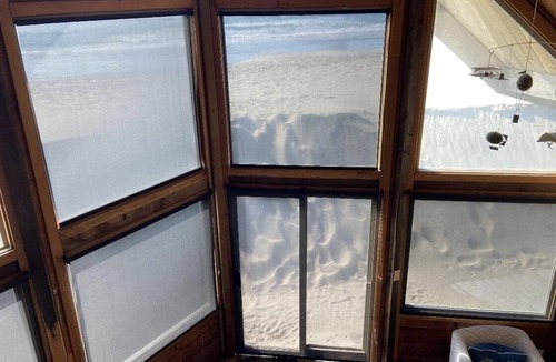 Kiwanda Shores House | Beachfront 3-bedroom 2-bath beachhouse with WiFi in charming Pacific City