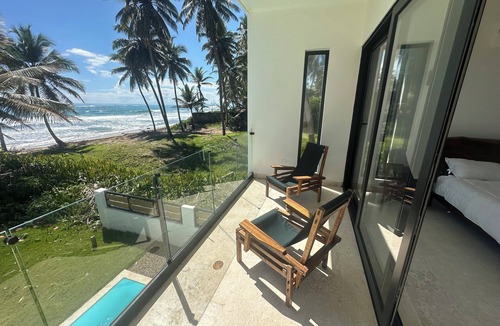 Cabarete Villa | Beachfront 3-bedroom villa with modern features in fantastic Cabarete