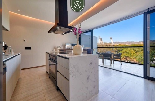 La Cruz de Huanacaxtle Apartment | Beachfront 3 BR Condo - Pool - Beachclub - Gym