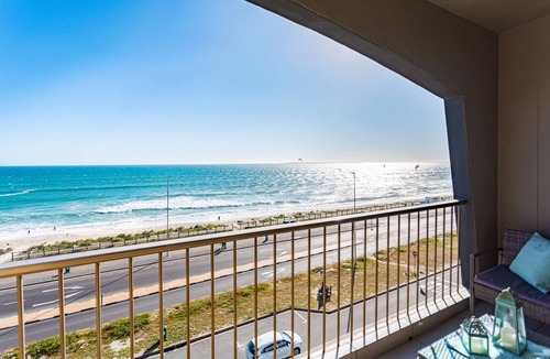 Bloubergstrand Apartment | Beachfront 3BR | Ocean Views & BBQ Balcony by CTHA
