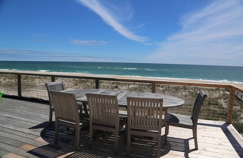 Ocean Bay Park House | Beachfront 5-bedroom vacation home, 15-minute walk to Ocean Beach