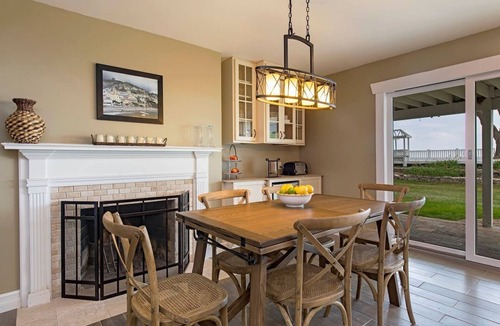 Sandusky House | BeachFront 5BD Steps to Cedar Point Private Beach