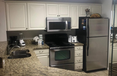 Destin Condo | BEACHFRONT 5TH Floor 2 BEDROOM STEPS AWAY FROM THE WHITE SANDS OF CRYSTAL BEACH
