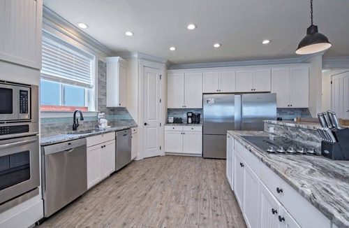 Fort Morgan House | Beachfront 9bed Easybreezy West