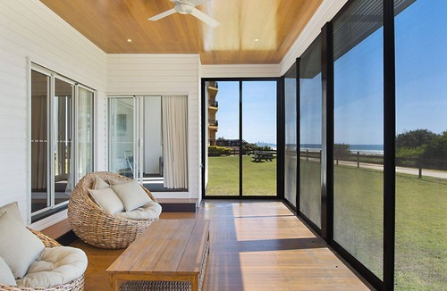 Bilinga House | Beachfront Abode - Absolute beachfront holiday house