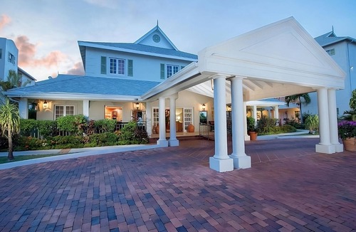 Rodney Bay Apartment | Beachfront Accommodations! Two Relaxing 2BR Suites, Outdoor Pool, Free Parking!