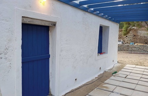 Andros House | Beachfront accomodation on one of Andros's best beaches