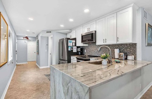 Belleair Beach Condo | Beachfront, Aldea 11 Condo, Belleair Beach