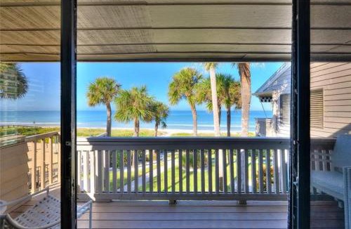 Belleair Beach House | Beachfront Aldea 14
