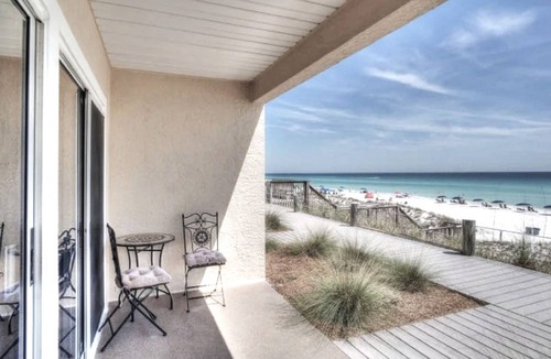 Crystal Beach Condo | BEACHFRONT,AMAZING SHORELINE GULF VIEW,1ST FLOOR WALKOUT,5 STEPS TO BEACH ACCESS
