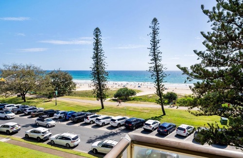 Miami Apartment | Beachfront Apartment on the Esplanade
