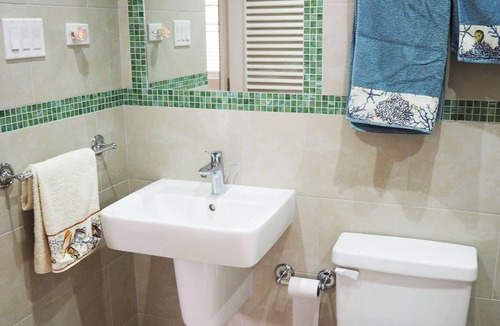 Douglas Condo | Beachfront apartment, Barbados, west coast, amenities in walking distance