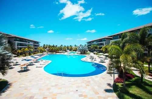 Maguari-Cajui Apartment | Beachfront apartment in Muro Alto with resort-like facilities and incredible views
