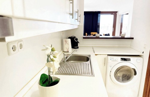 Ibiza Town Apartment | Beachfront Apartment Playa d'en Bossa | Groups & Families Welcome