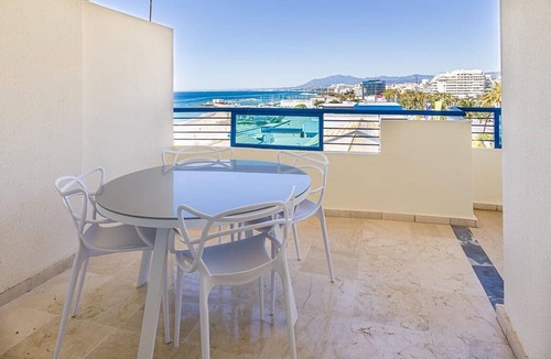 Marbella Apartment | Beachfront Apartment with Sea View, Pool, Terraces & Wi-Fi