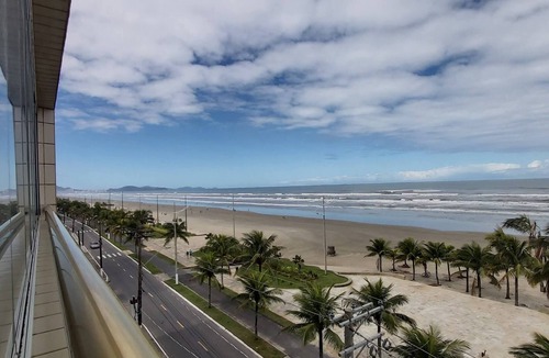 Balneario Paqueta Apartment | Beachfront apartment with a privileged ocean view.