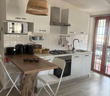 Focene Apartment | Beachfront Apartment with Private Beach Access - near Fiumicino Airport - Casa Romeo