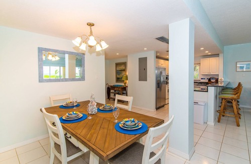 Rum Point Condo | Beachfront Beauty & Panoramic Views -The Retreat #23 - Steps out to Two Beaches