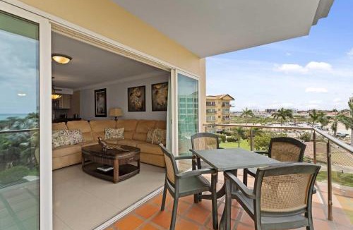 Oranjestad-West House | Beachfront - Best View 2BR condo - E422-2