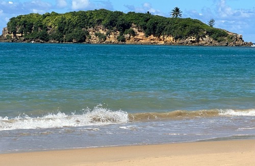 Cerro Gordo House | Beachfront Bliss: 2BR Family-Friendly Retreat