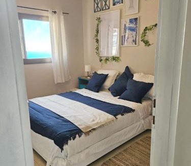Netanya Apartment | Beachfront Bliss 3 bedroom Privacy