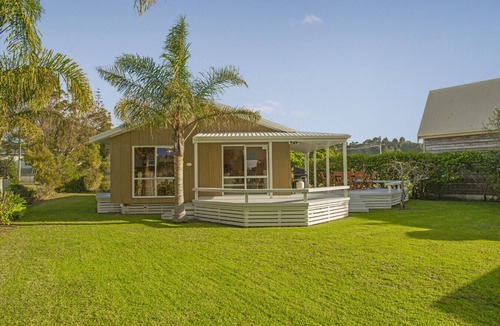 Cooks Beach Cottage | Beachfront Bliss - Cooks Beach Holiday Home